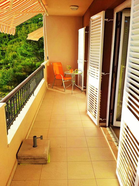 Apartment Smile Podstrana Exterior photo